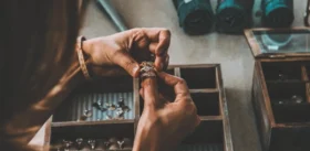 Сила украшений